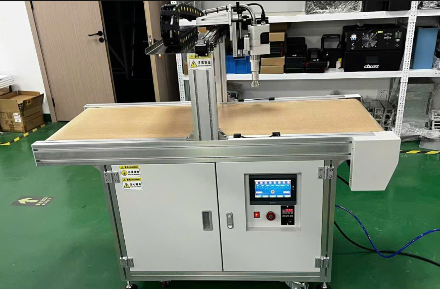 Máy Xử Lý Bề Mặt Tích Hợp Băng Tải Và Plc